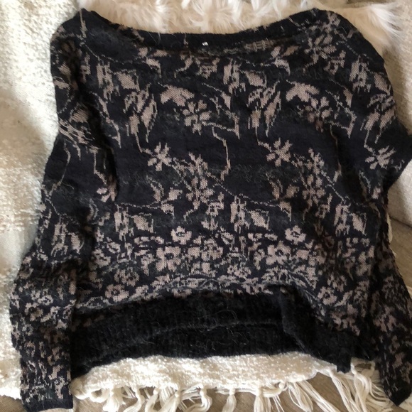 Free People Sweaters - Super soft Free people sweater